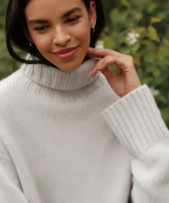 Cashmere Jet Turtleneck