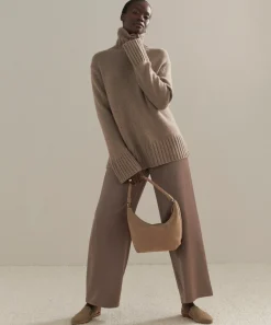 Cashmere Jet Turtleneck