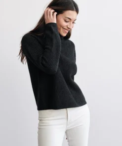 Cropped Turtleneck