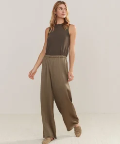 Demi Pant