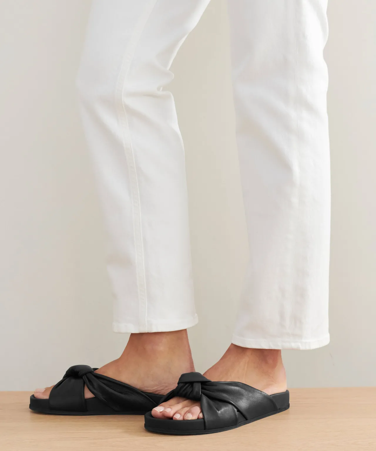 Leather Knot Sandal