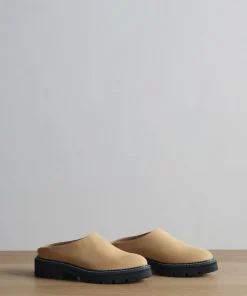 Oiled Leather Lug Sole Mule