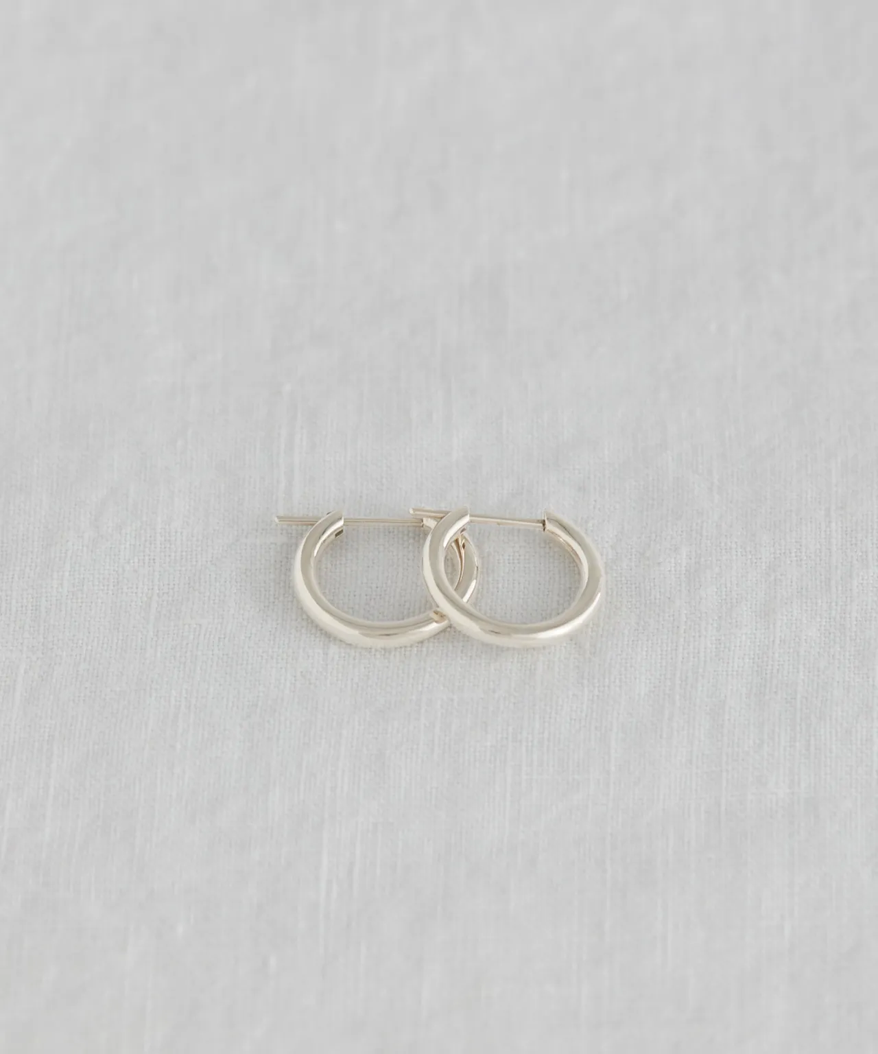 Small Eloise Hoops