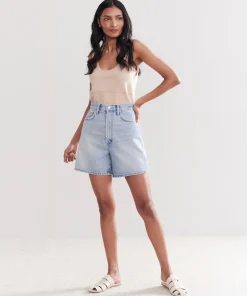 Stella Short